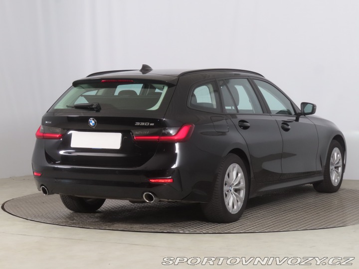 BMW 3 330 e xDrive 2021