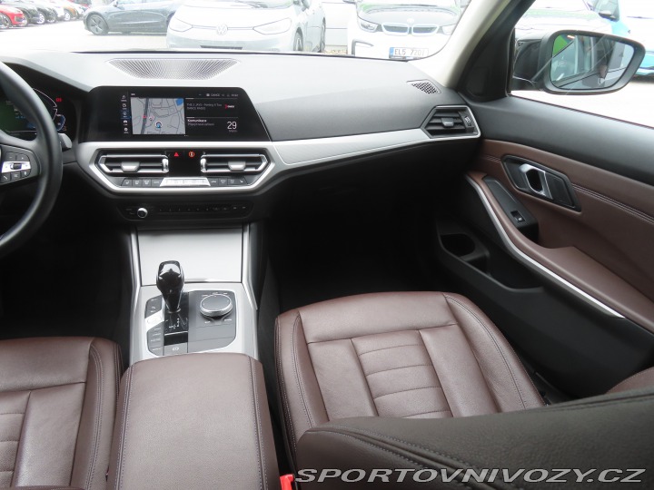 BMW 3 330 e xDrive 2021