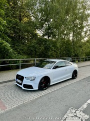 Audi RS5 2011