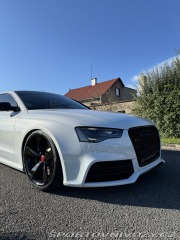 Audi RS5 2011