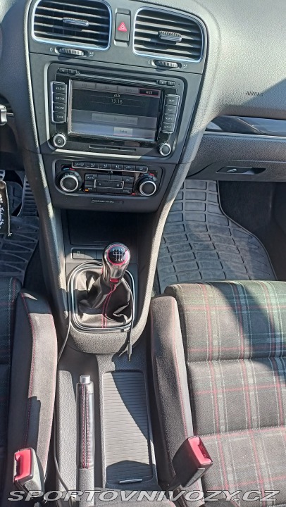 Volkswagen Golf GTI 2010