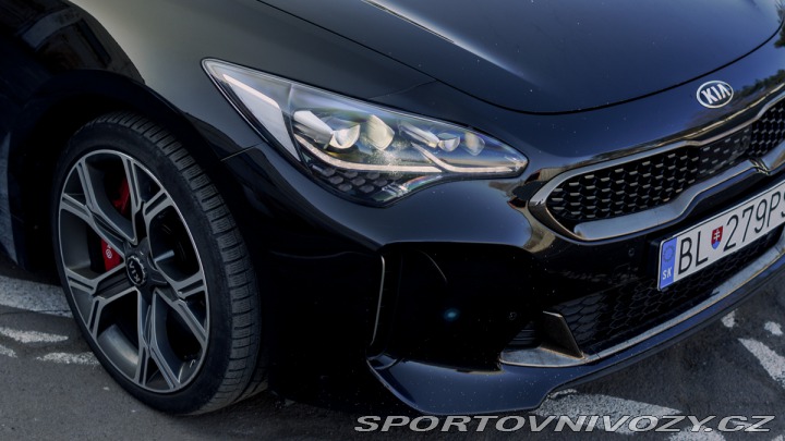 Kia Stinger  2017
