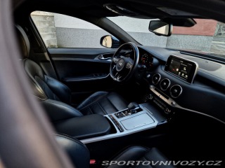 Kia Stinger  2017