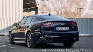 Kia Stinger  2017