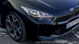 Kia Stinger  2017
