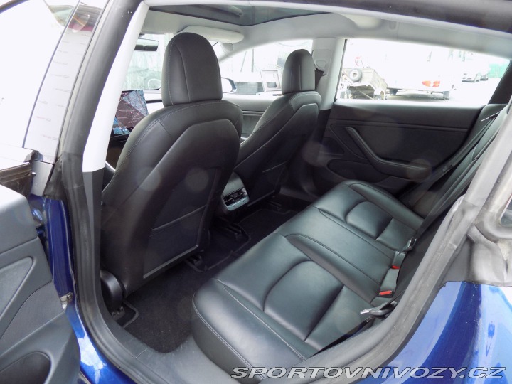 Tesla Model 3 Standard Range +/PANO/LED 2019