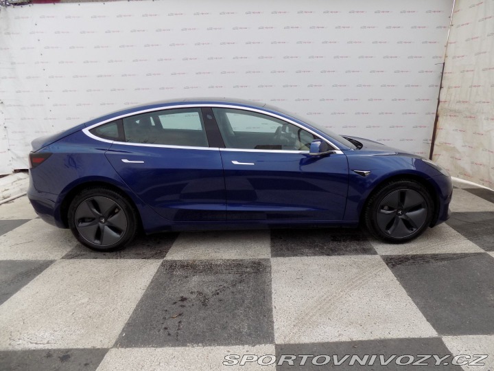 Tesla Model 3 Standard Range +/PANO/LED 2019