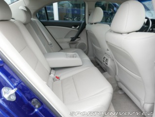 Honda Accord 2,4 i-VTEC Automat REZERV 2010