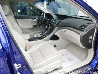 Honda Accord 2,4 i-VTEC Automat REZERV 2010