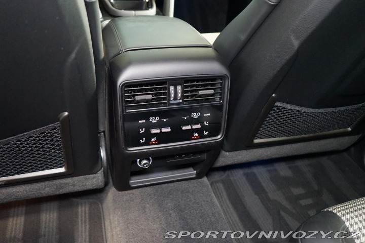 Porsche Cayenne GTS Coupé Chrono 360 Carb 2024