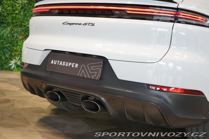 Porsche Cayenne GTS Coupé Chrono 360 Carb 2024