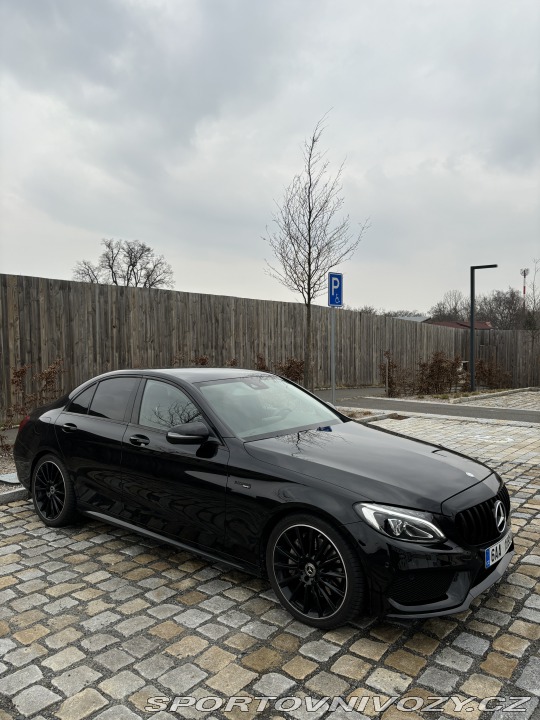 Mercedes-Benz C 400 4MATIC V6 245kW 2017