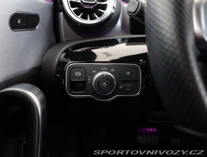 Mercedes-Benz A A 250e 2022