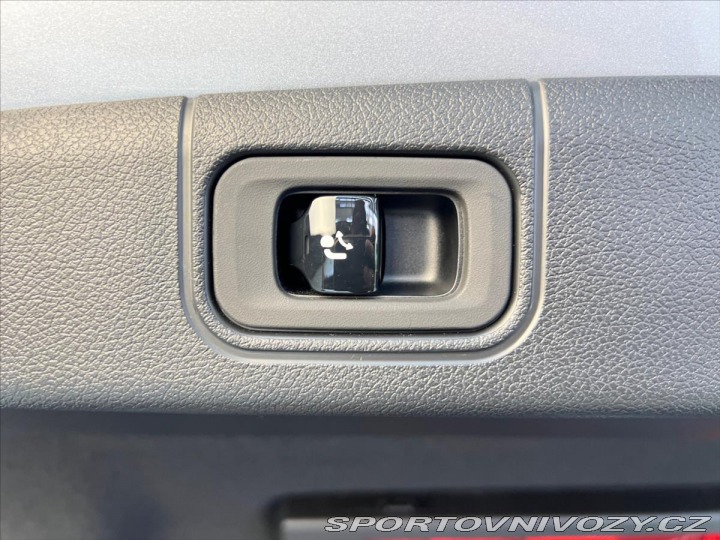 Mercedes-Benz E 220d 4MATIC AMG, WEBASTO, 2025