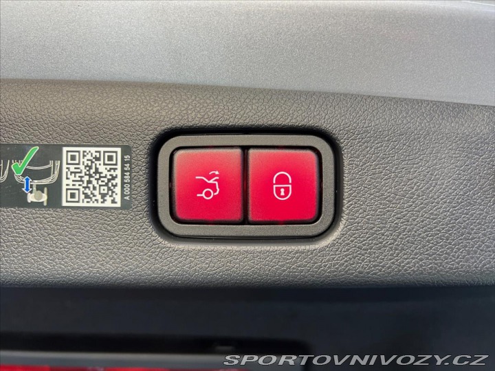 Mercedes-Benz E 220d 4MATIC AMG, WEBASTO, 2025