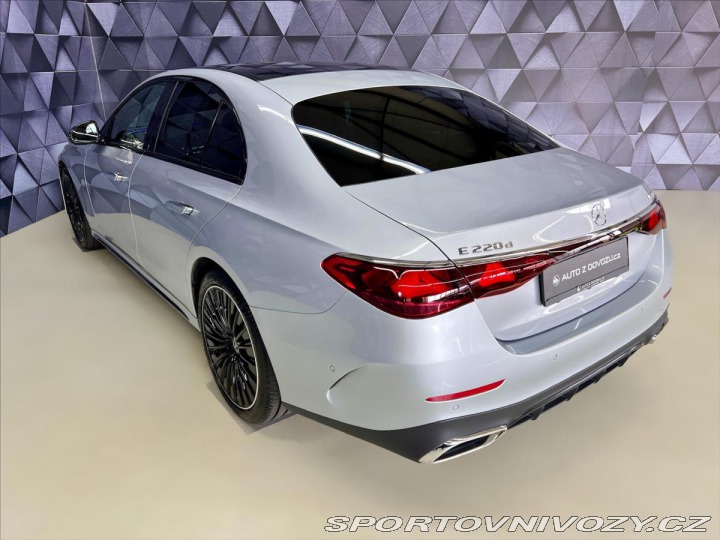 Mercedes-Benz E 220d 4MATIC AMG, WEBASTO, 2025
