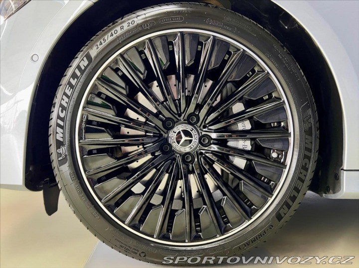 Mercedes-Benz E 220d 4MATIC AMG, WEBASTO, 2025