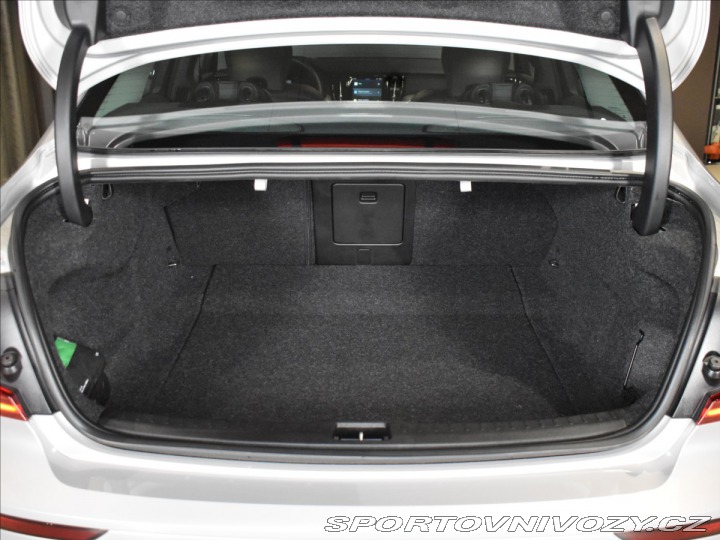 Volvo S60 2,0 B5 AWD ULT Pano,head 2024