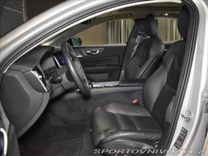 Volvo S60 2,0 B5 AWD ULT Pano,head 2024