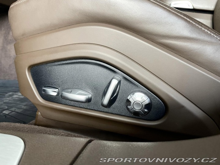 Porsche Panamera 4 E-Hybrid*Matrix*REZERVA 2019