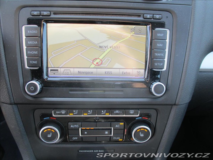 Volkswagen Golf 1,4 TSi 118kw DSG odpočet 2012