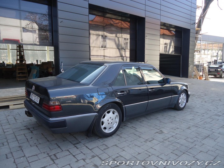 Mercedes-Benz E E500 1991