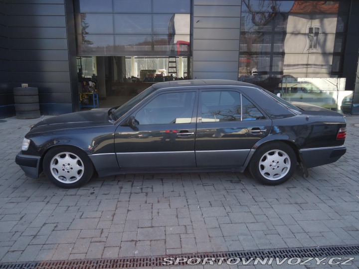 Mercedes-Benz E E500 1991