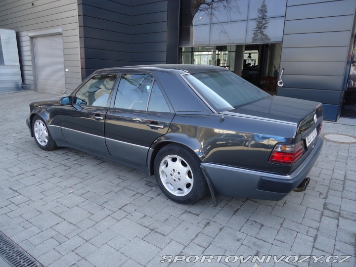 Mercedes-Benz E E500 1991