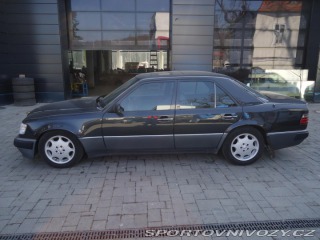 Mercedes-Benz E E500 1991