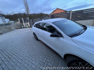 Kia ProCeed GT, 1.6 t-gdi, 150 kW 2022