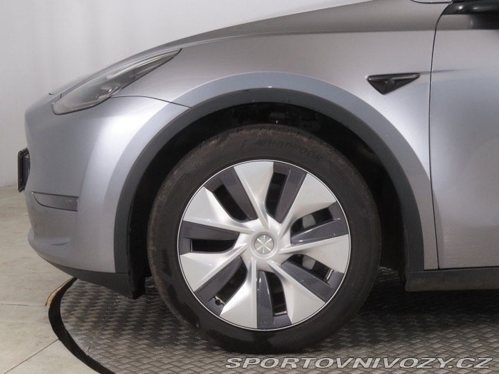 Tesla Model Y Long Range AWD 75kWh 2024