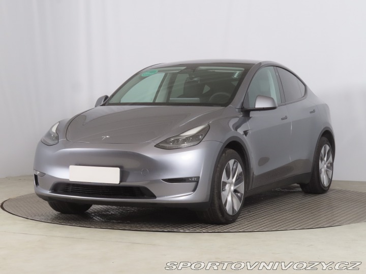 Tesla Model Y Long Range AWD 75kWh 2024