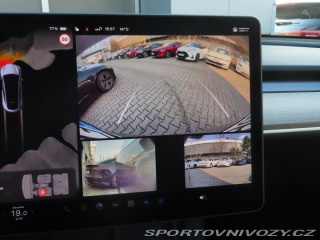 Tesla Model Y Long Range AWD 75kWh 2024