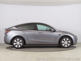 Tesla Model Y Long Range AWD 75kWh 2024