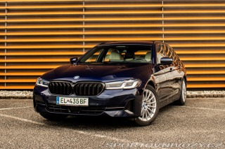 BMW 5 Touring  530e Laser, v Zá