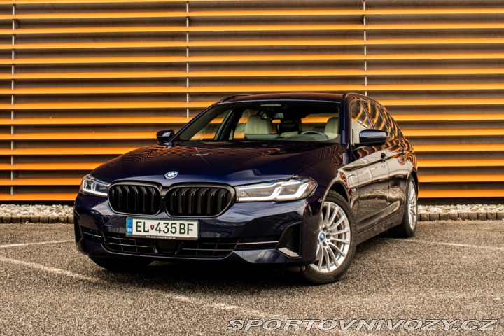 BMW 5 Touring 530e Laser, v Zá 2023