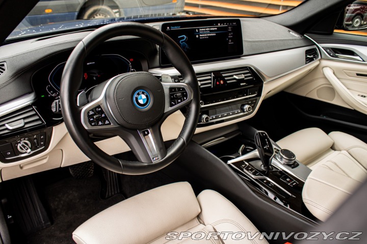 BMW 5 Touring 530e Laser, v Zá 2023