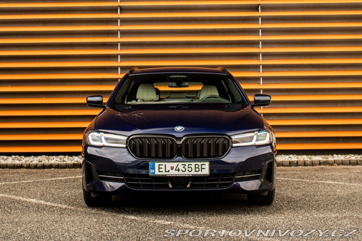 BMW 5 Touring 530e Laser, v Zá 2023