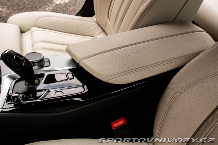 BMW 5 Touring 530e Laser, v Zá 2023