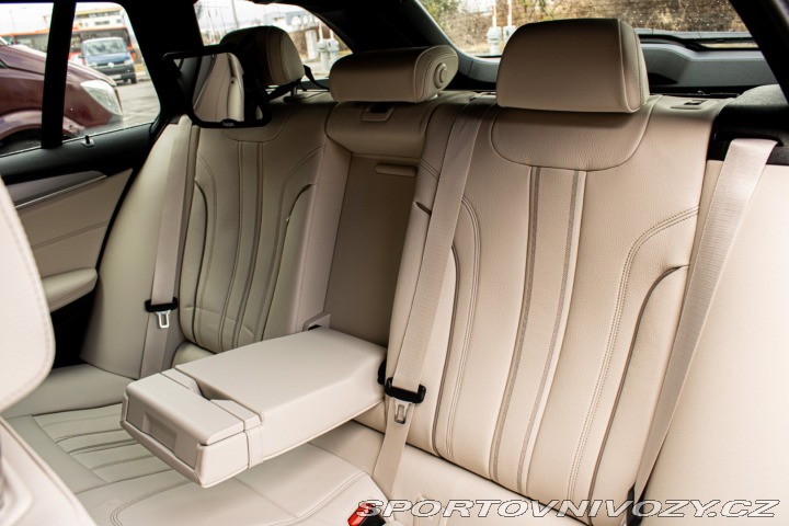 BMW 5 Touring 530e Laser, v Zá 2023
