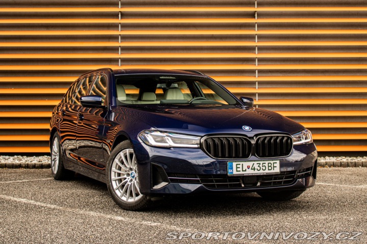 BMW 5 Touring 530e Laser, v Zá 2023