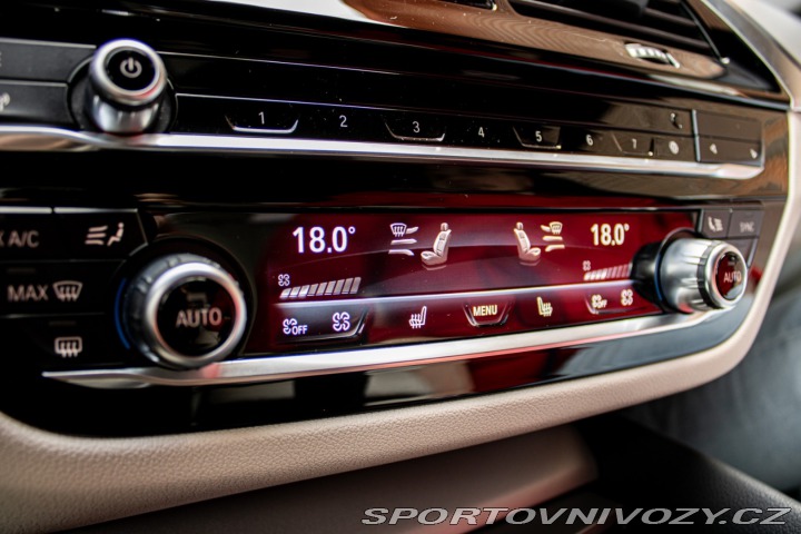BMW 5 Touring 530e Laser, v Zá 2023