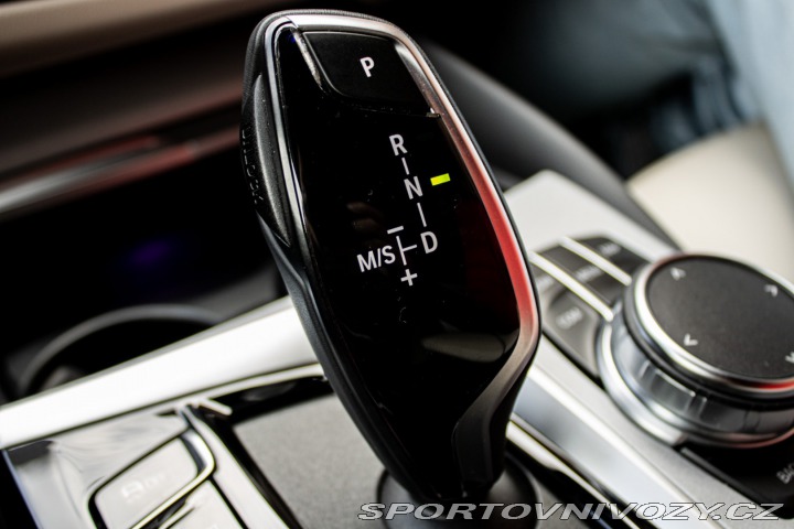 BMW 5 Touring 530e Laser, v Zá 2023