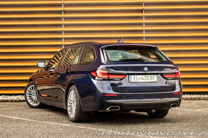 BMW 5 Touring 530e Laser, v Zá 2023