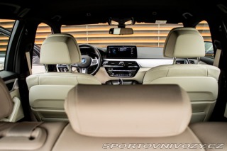 BMW 5 Touring  530e Laser, v Zá 2023