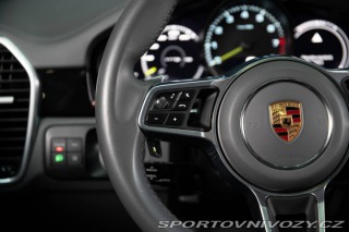 Porsche Cayenne  2022