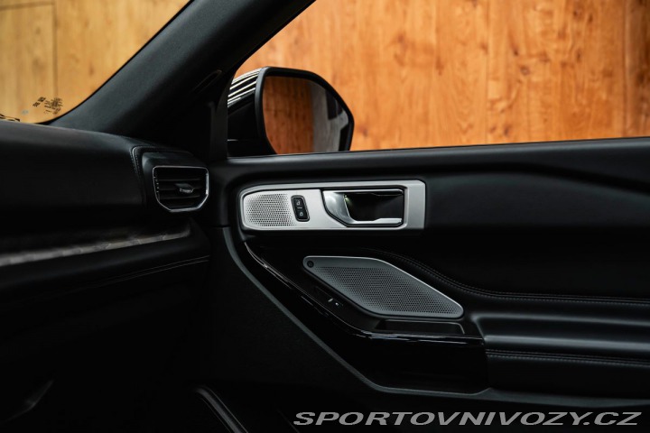 Ford Ostatní modely Explorer Platinum Plug-in-Hybrid 4 2022