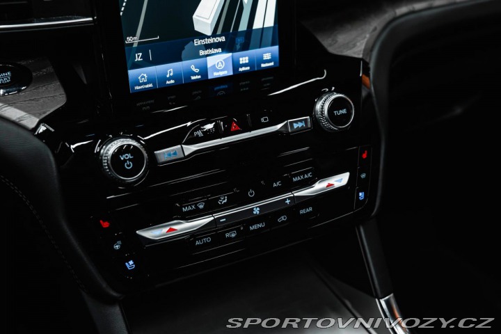 Ford Ostatní modely Explorer Platinum Plug-in-Hybrid 4 2022