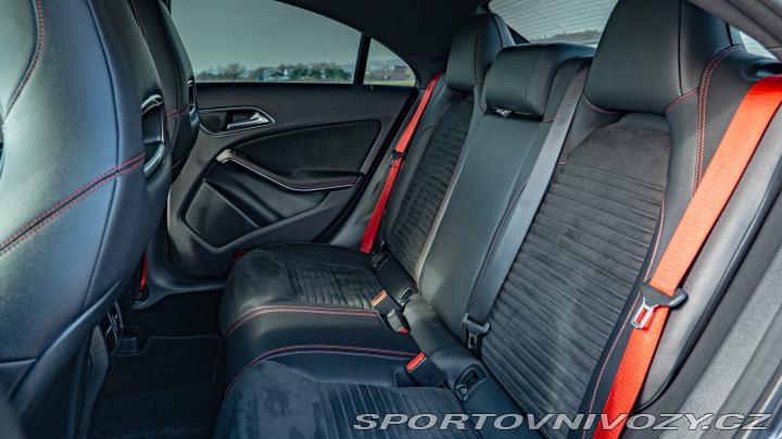 Mercedes-Benz CLA 250 Sport 4matic A/T 2018
