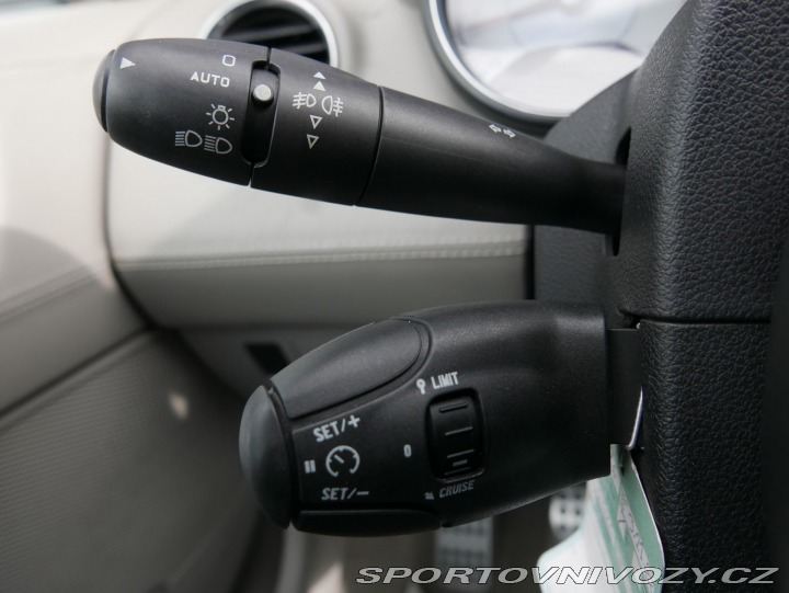 Peugeot 308 CC 1,6THP 200-PS REZERVAC 2012